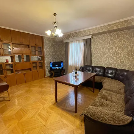 Cozy Apartment In Tbilisi Exterior photo